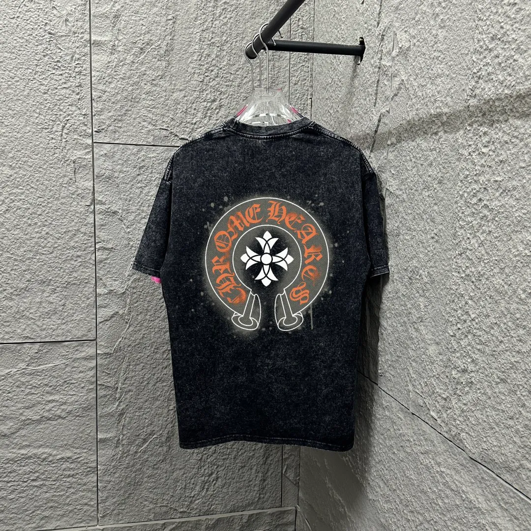 🅿️180 CH* Crow Heart* 2025 spring and summer new style Snowflake distressed washed retro round neck short sleeves Chest and front logo Horseshoe print on front and back Customized fabric Short-sleeved T-shirt Unisex Size: S M L XL XXL Color: Snowflake Black Snowflake Gray Snowflake Pink Snowflake Blue